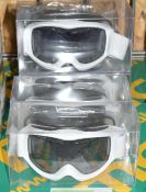 4x Snow Goggles.