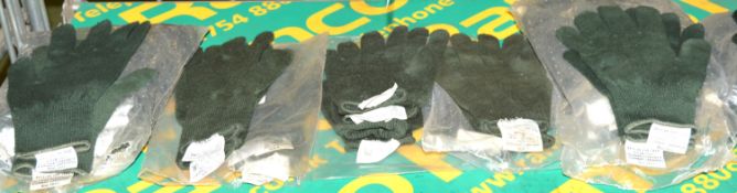 Approx 36x Pairs Gloves - Sizes 8 to 11.