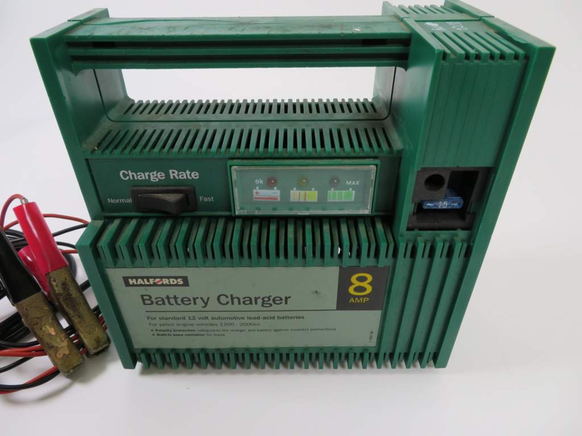 Halfords 12V Car Battery Charger (Lead-Acid) - Bild 2 aus 3