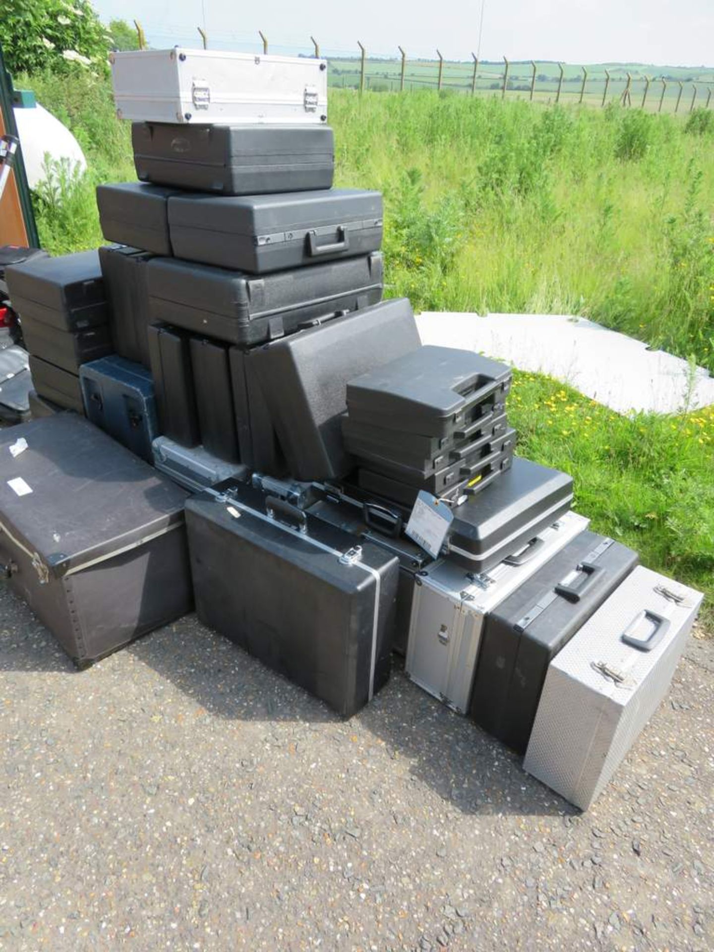 32x Various sized equipment cases - Bild 3 aus 4