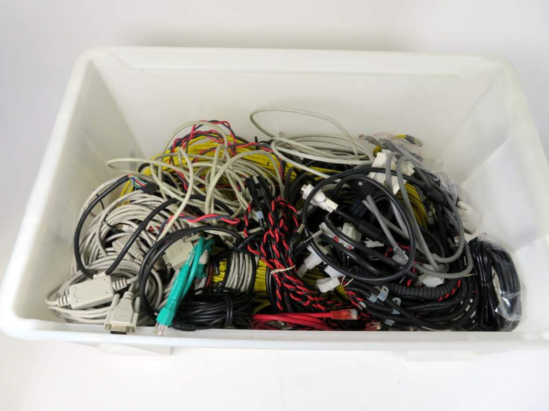 Box of Miscellaneous Cables - Image 2 of 2