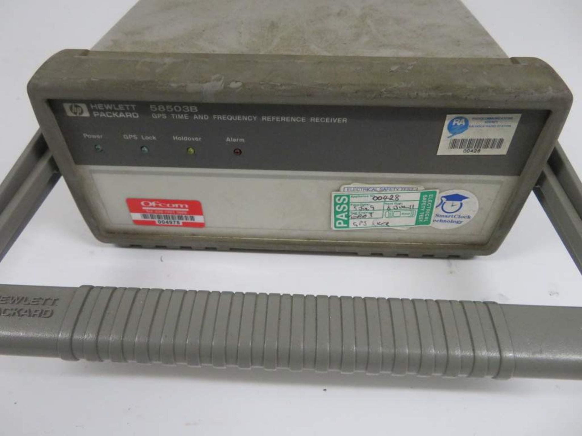 Hewlett Packard 58503B GPS time and frequency reference receiver - Bild 2 aus 3