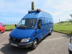 2002 Mercedes 416 CDI Sprinter Van - Twin Wheel