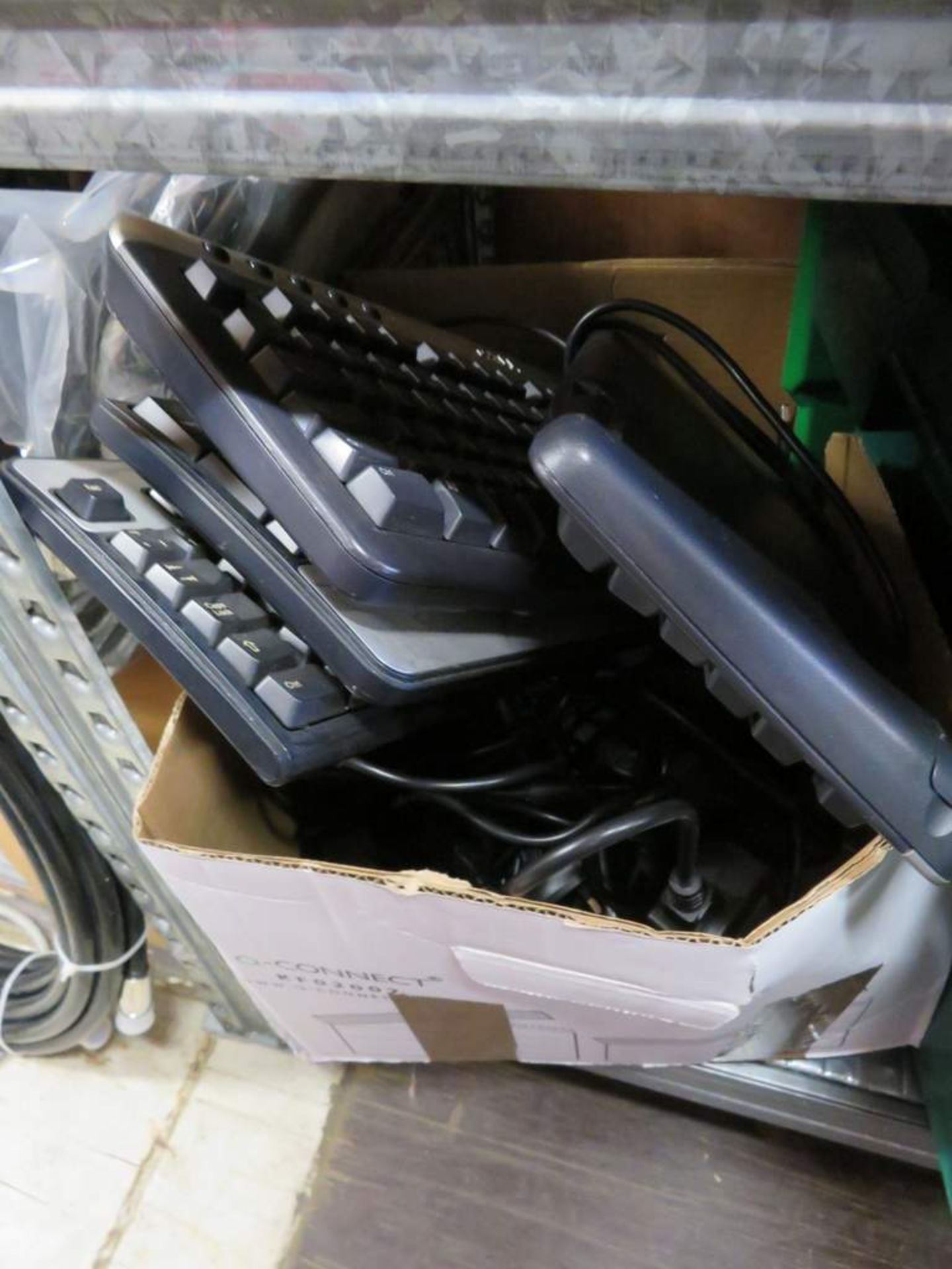 3x Boxes of assorted computer keyboards - various brands - Image 2 of 3