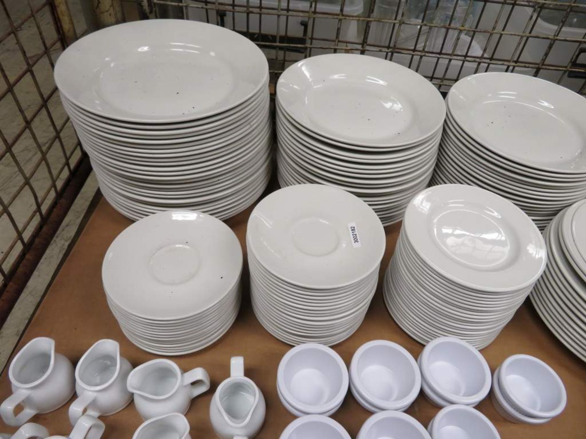 Various Restaurant Crockery - Image 2 of 7