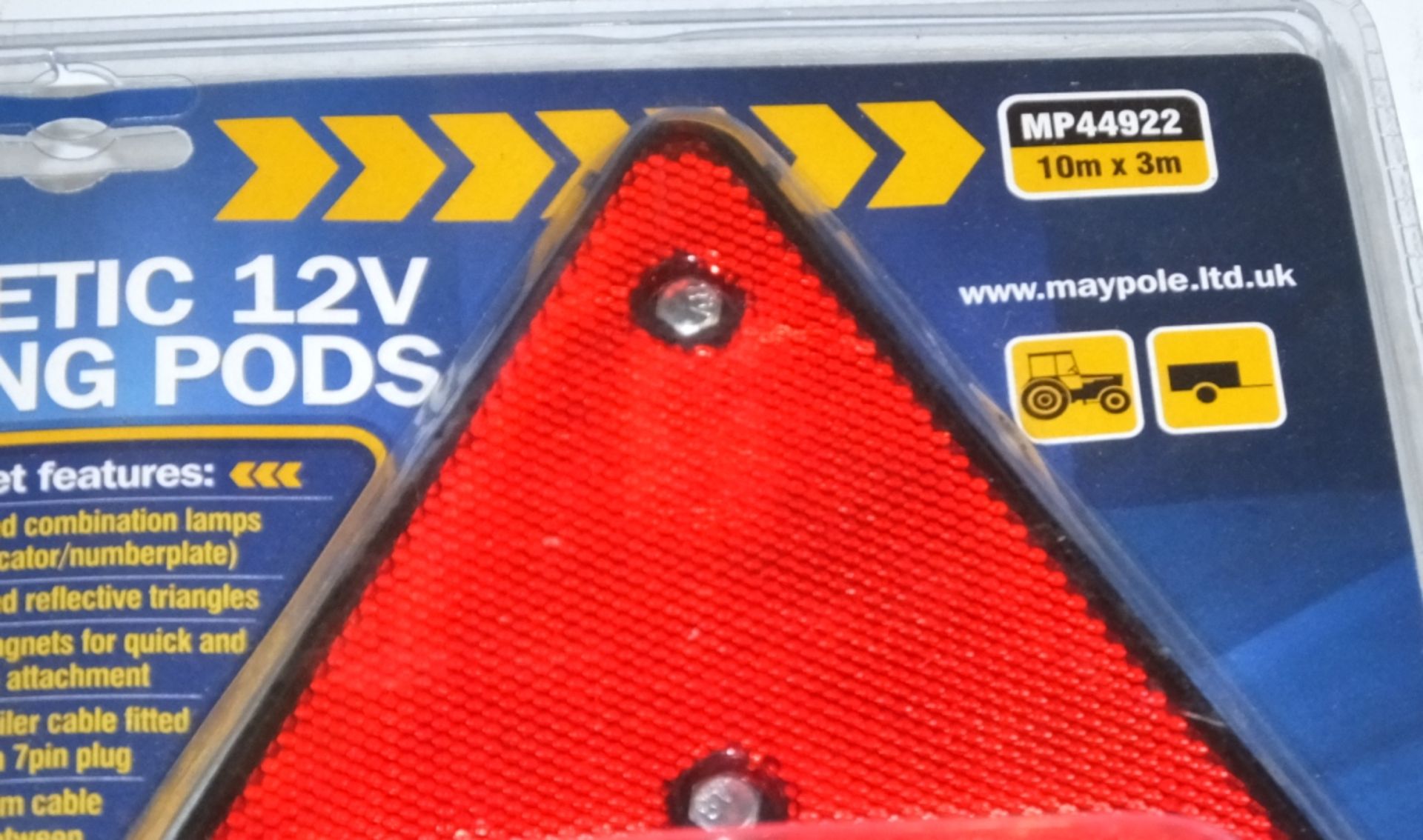 Maypole MP44922 10M x 3M Magnetic 12V Magnetic pods - Image 3 of 5