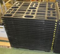 20x Plastic pallet bases