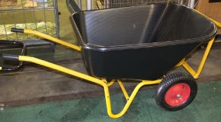 Large heavy duty garden wheelbarrow