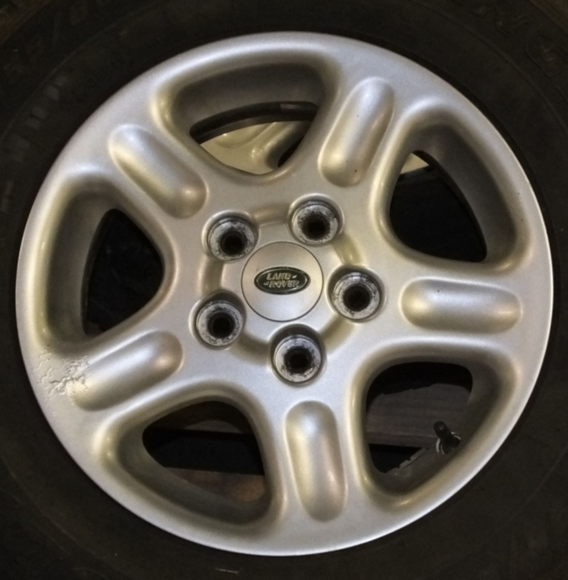 4x Land Rover Freelander wheels and Wrangler HP tyres - Image 2 of 6