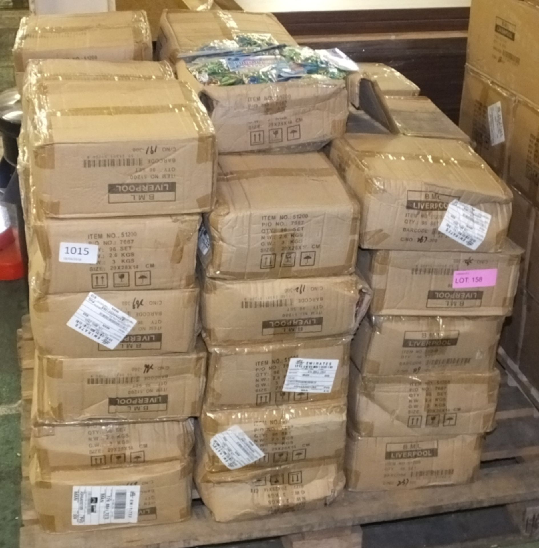 Uniwide Loom bands - approx 300 per bag - 96 bags per box - 50 boxes