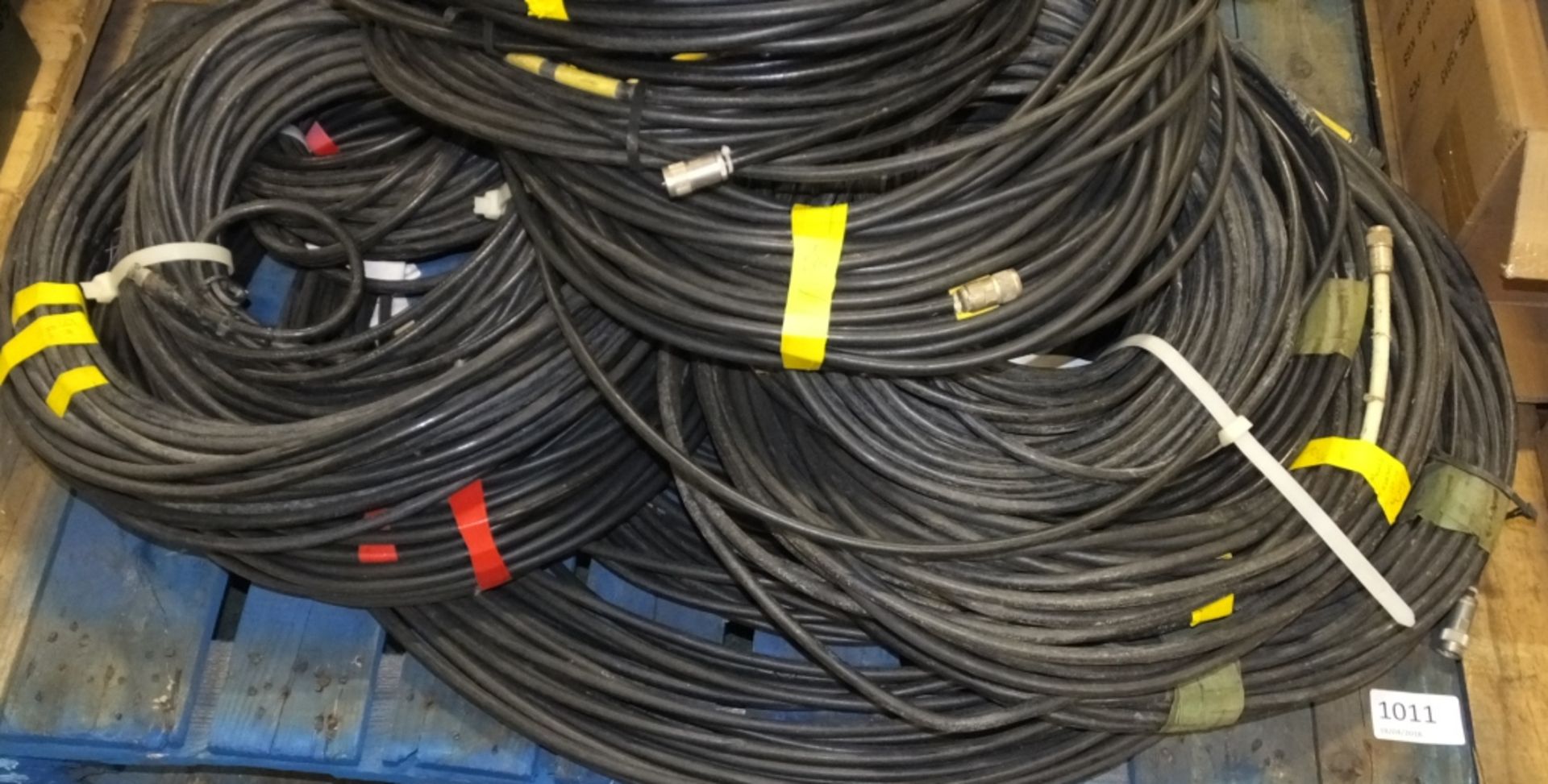 Various lengths of coaxial cable - Image 3 of 3