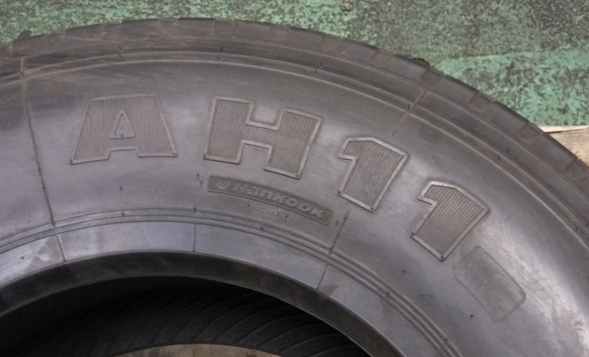 Hankook AH11 305/70R19.5 tyre (new & unused) - Image 4 of 7