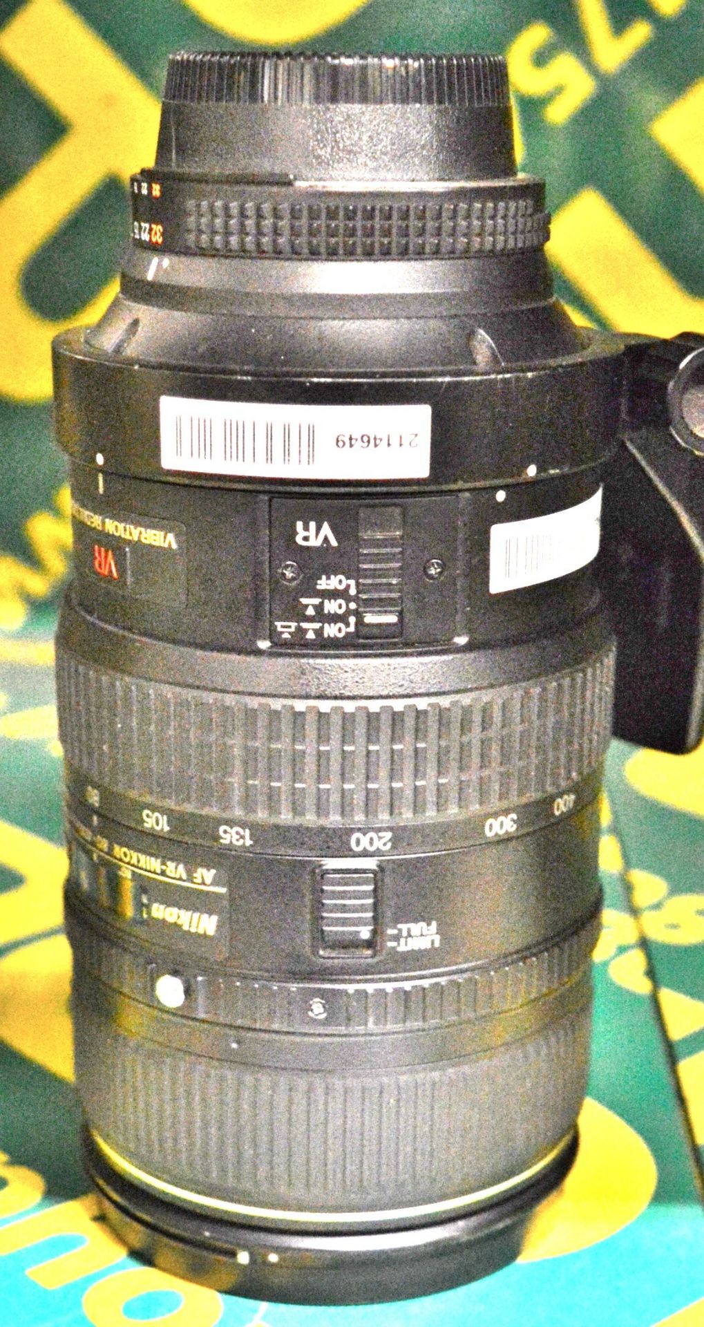 Nikon Lens AF-Nikkor 80-400mm 1:4.5-5.6D - Serial No. 239811.