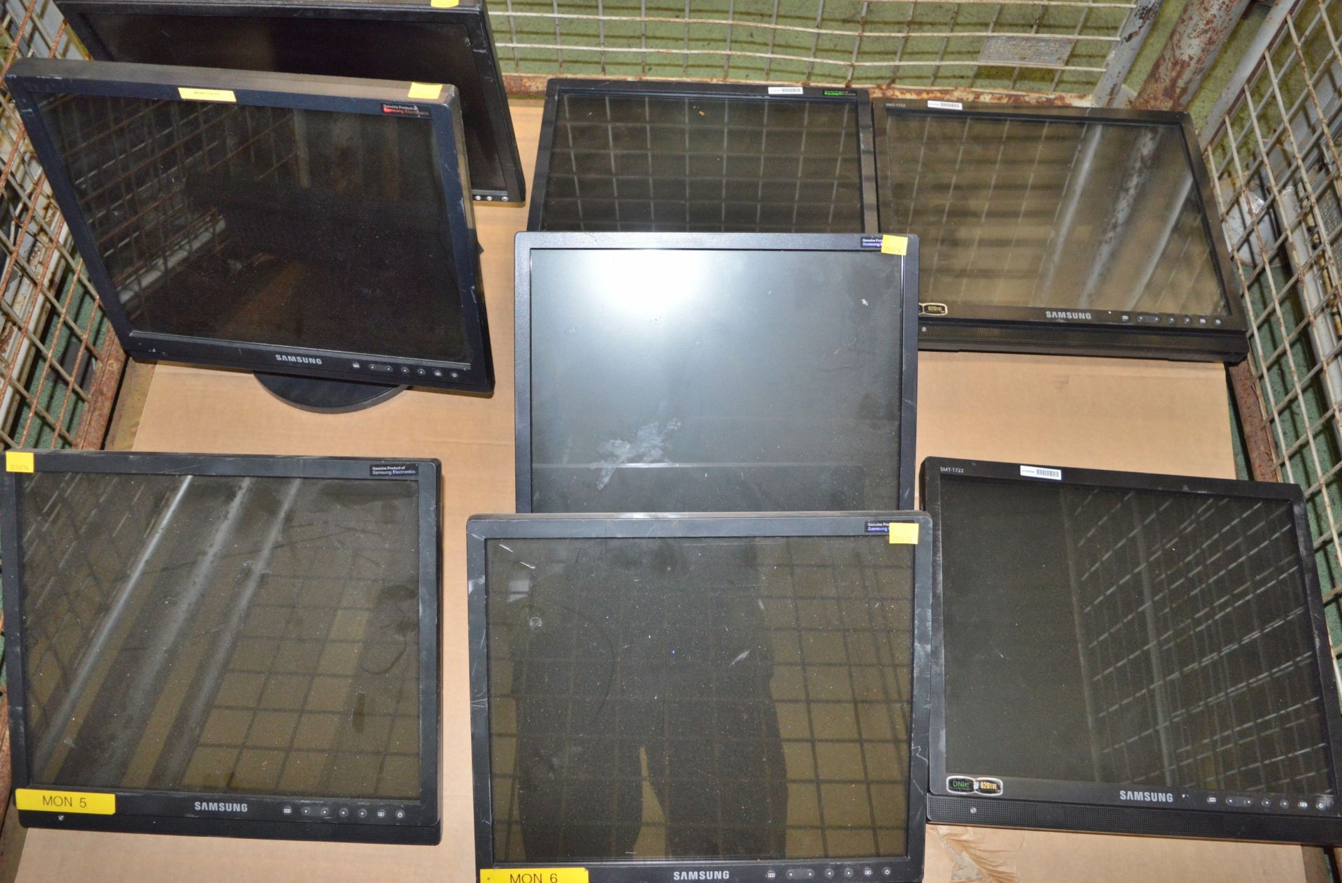 2x Samsung LCD Monitors model SMT-1722p 5x Samsung LCD Monitors Model SMO-1721p Dell PC Mo - Image 2 of 2