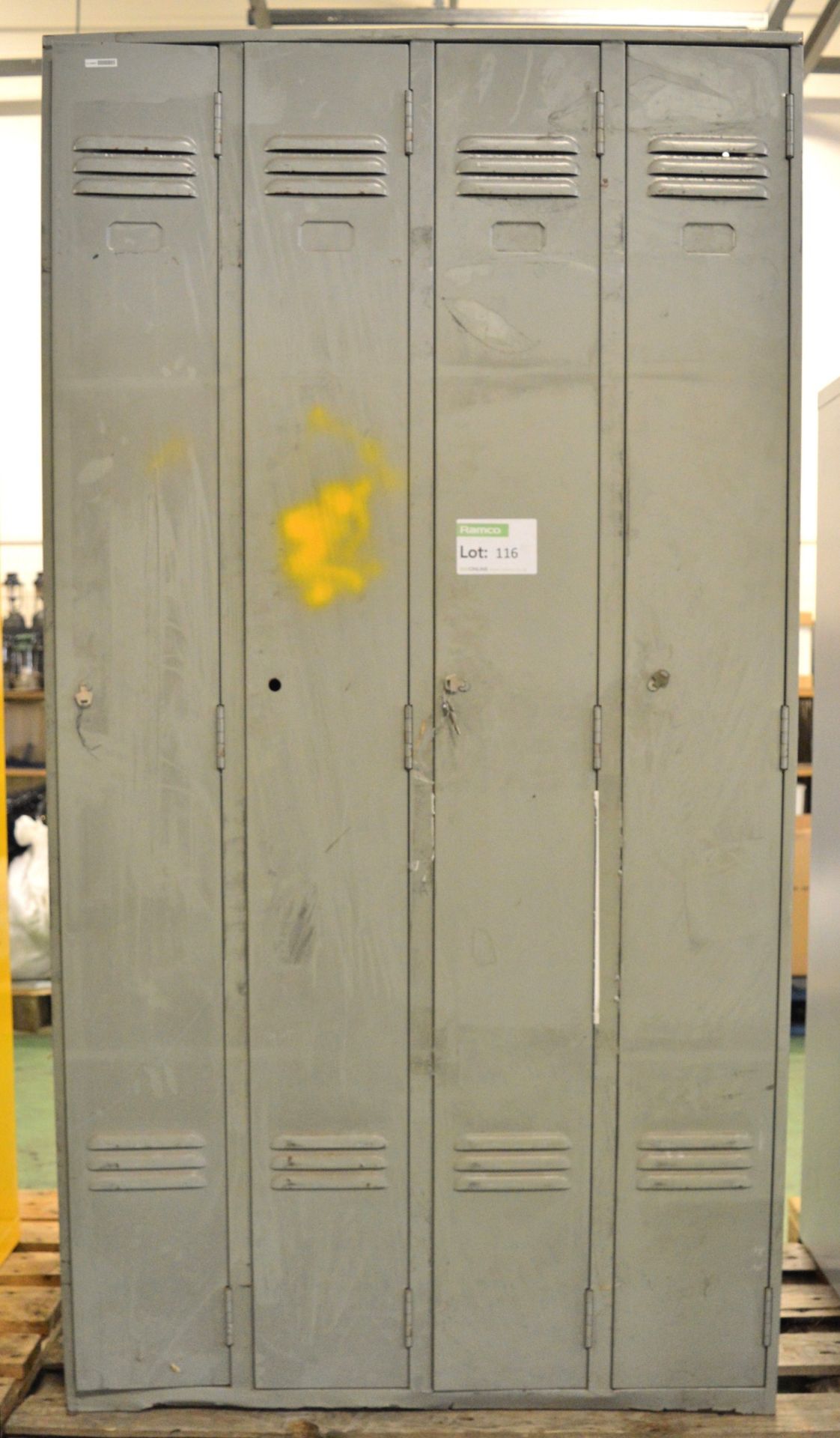 Locker 4 Compartment Metal, 178x94x38cm.