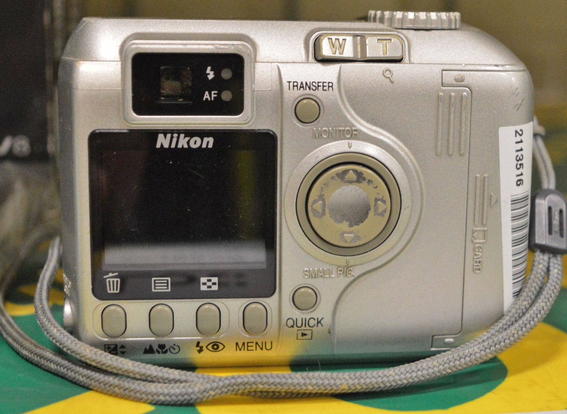 Nikon 885 Digital Camera - Image 2 of 2