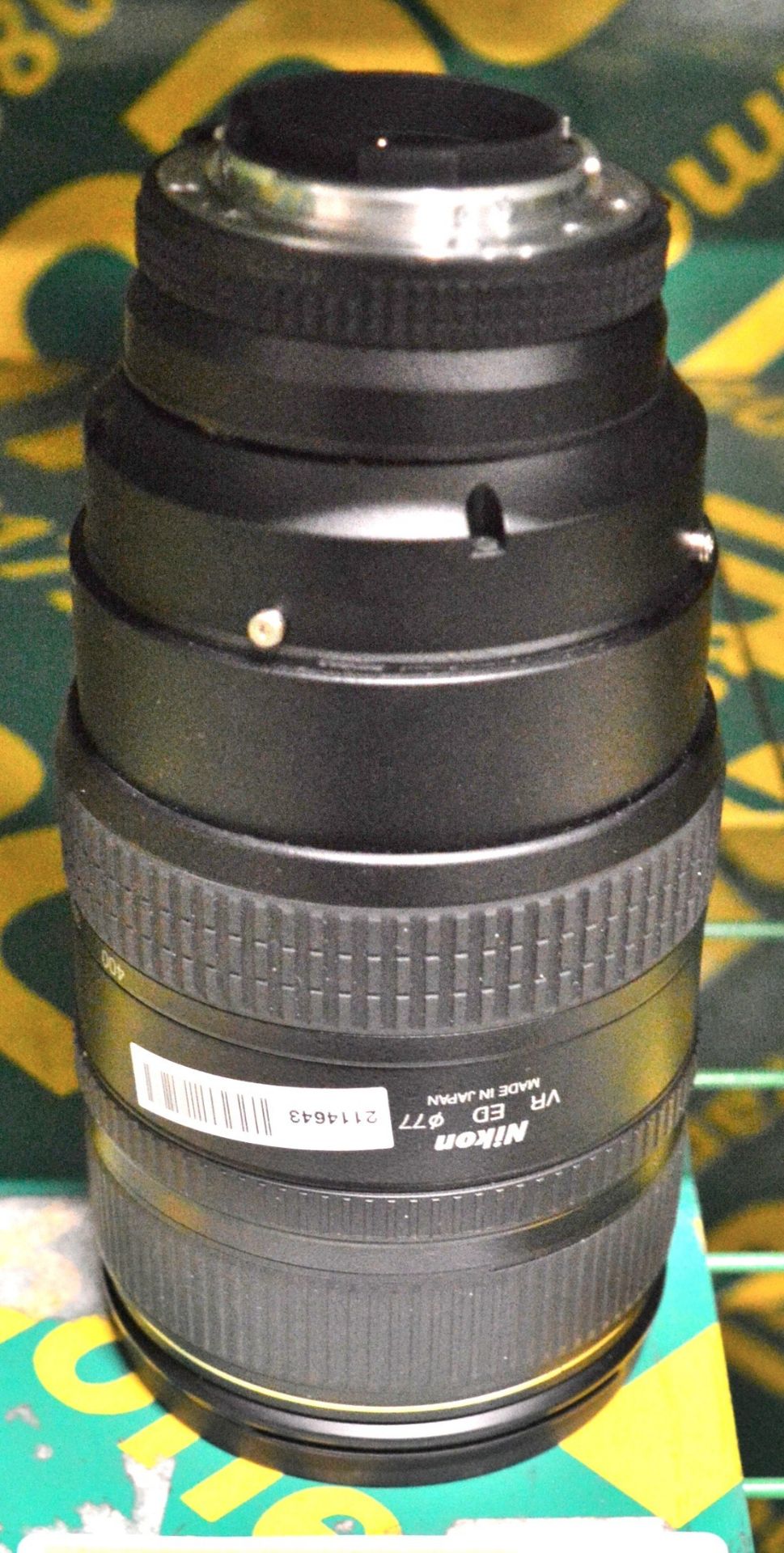 Nikon Lens AF-Nikkor 80-400mm 1:4.5-5.6D - Serial No. 412575.