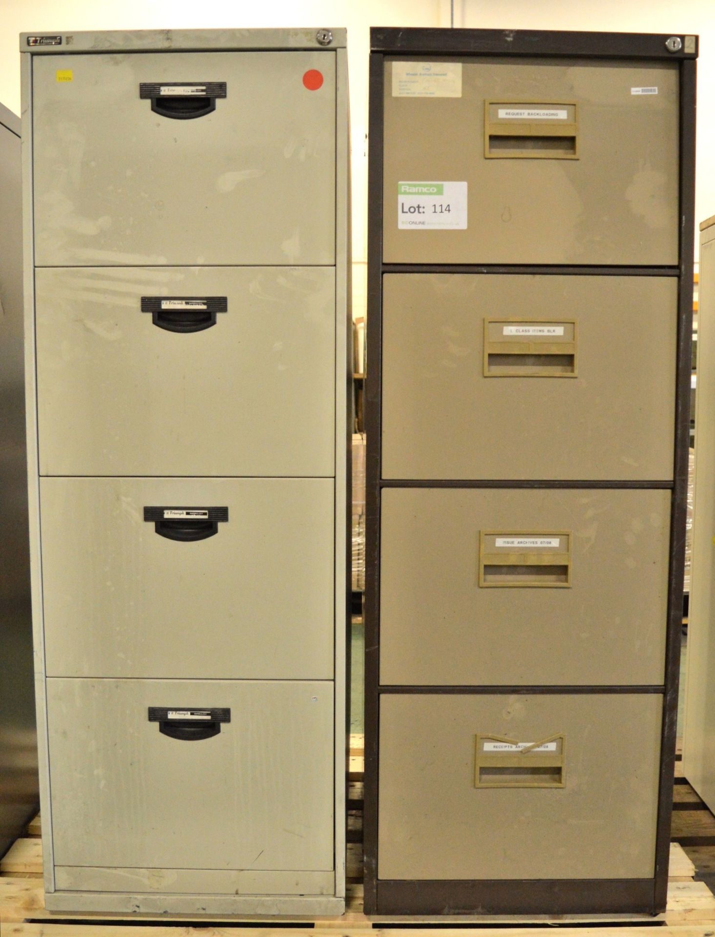 2x 4 Drawer Filing Cabinets - only 1 drawer unlocked.