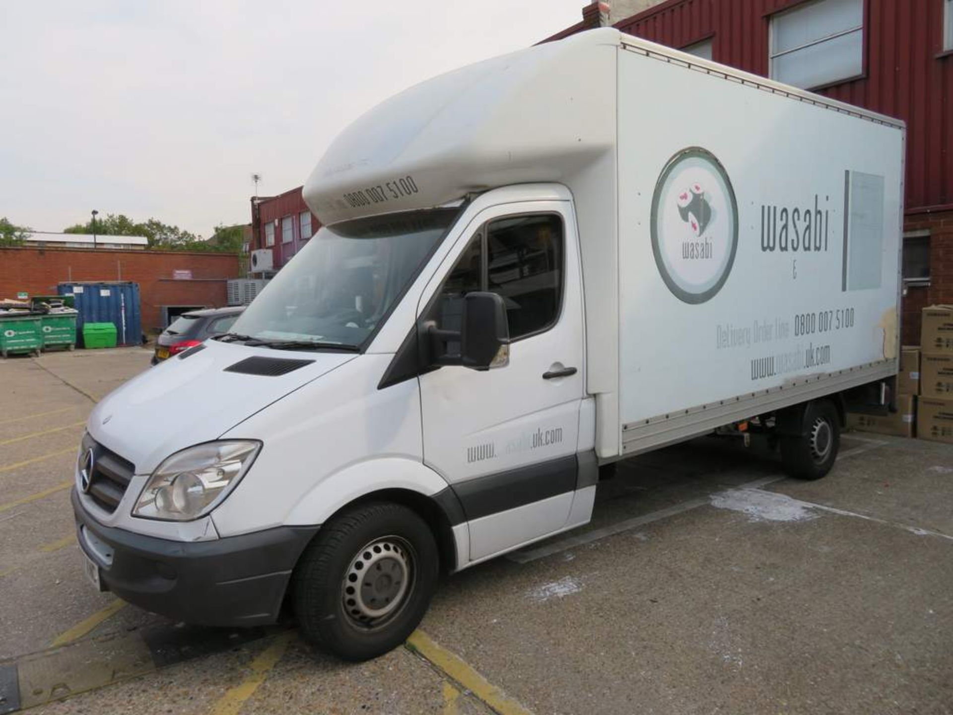 2007 Mercedes Sprinter 311 Luton Van. Fitted with a Slim Jim 500kg taillift - Image 2 of 18