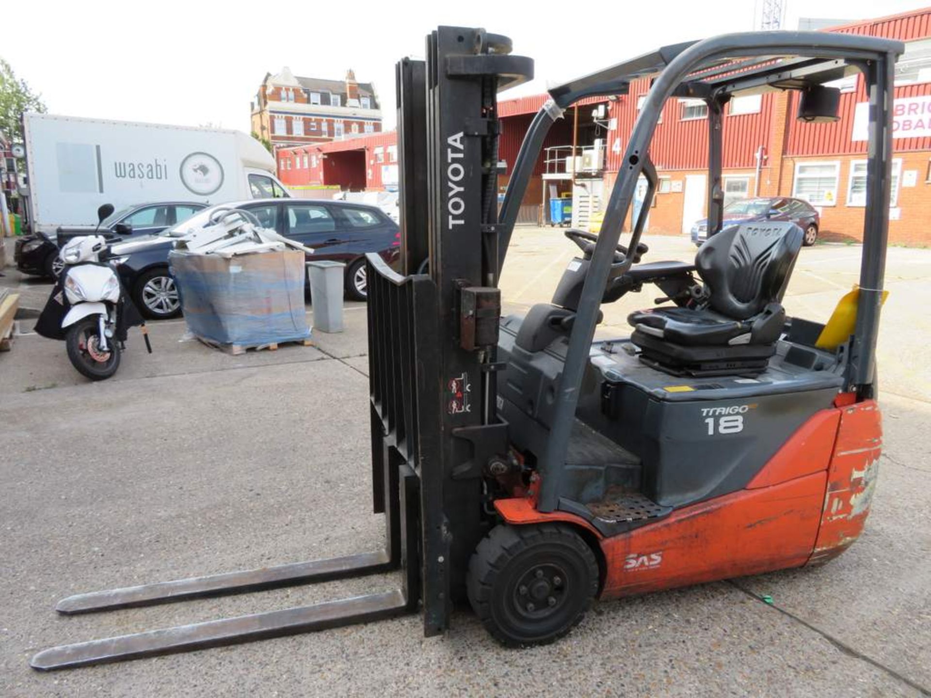 2010 Toyota Traigo 48-18 1800kg electric forklift. Model: 8FBEKT18