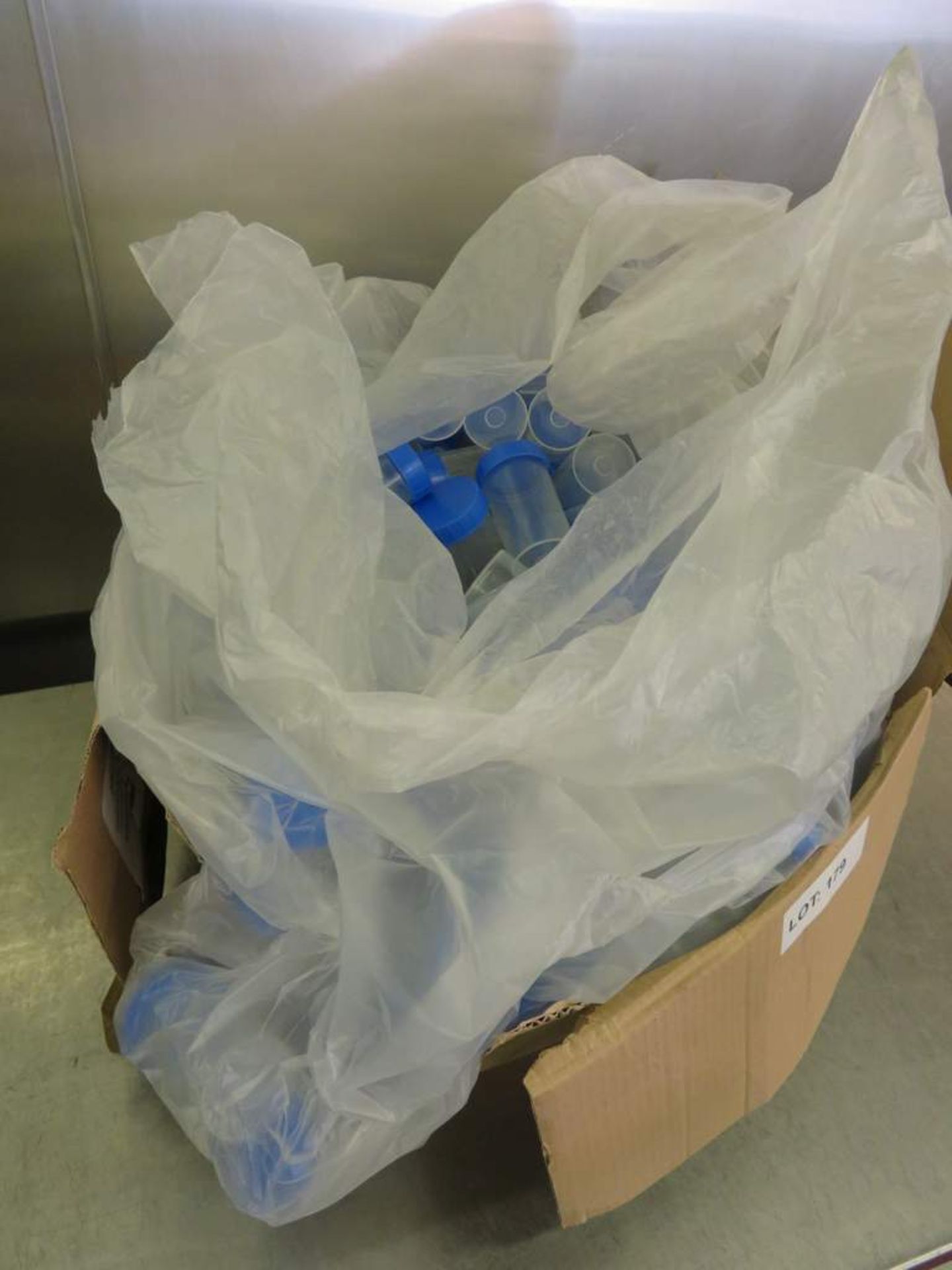 A large quantity of lidded plastic sample pots. - Image 2 of 2