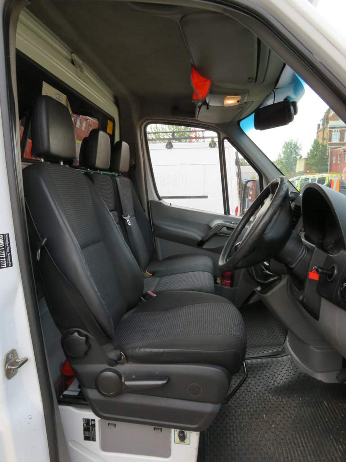 2007 Mercedes Sprinter 311 Luton Van. Fitted with a Slim Jim 500kg taillift - Bild 9 aus 18