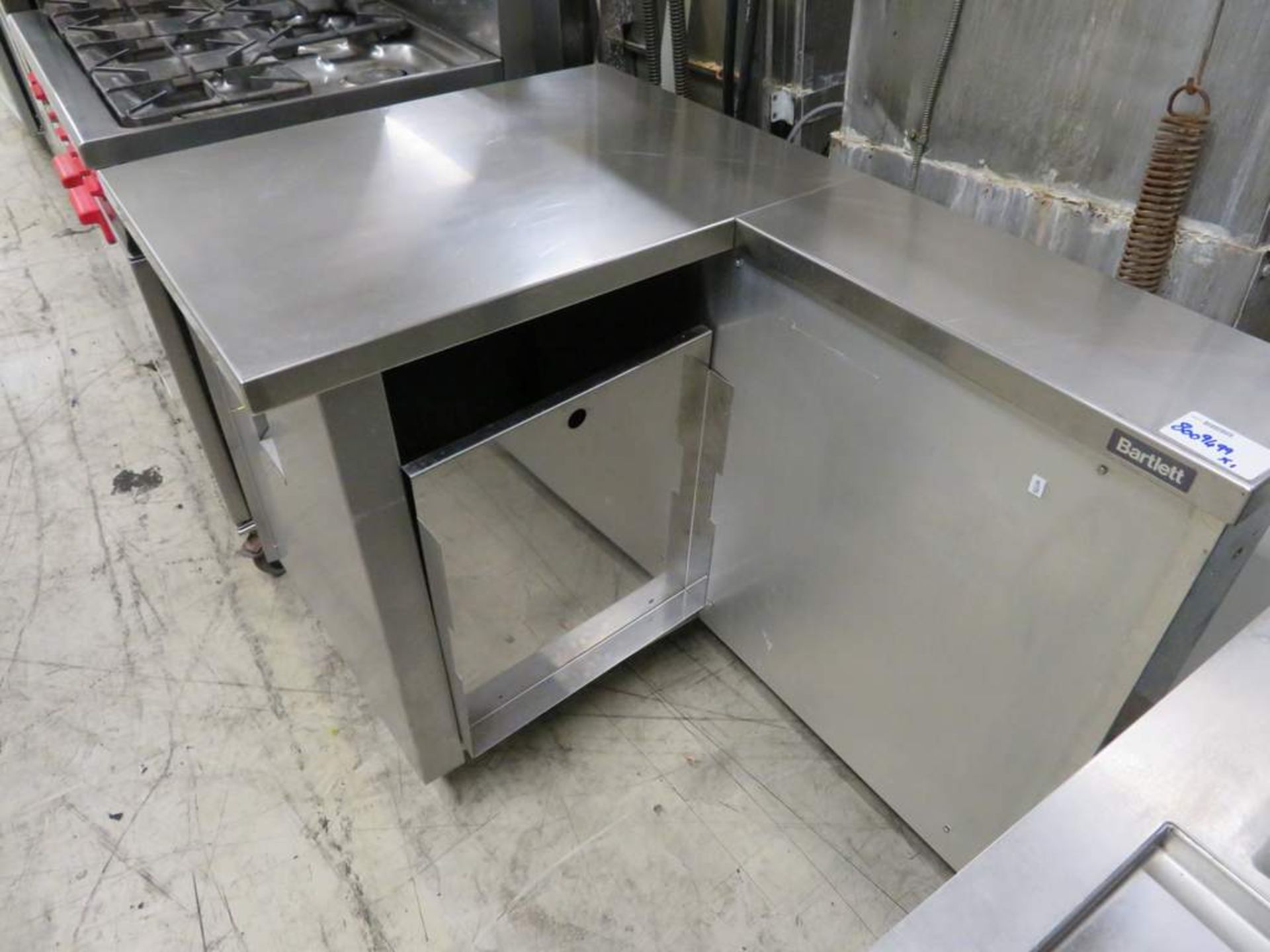 Bartlett stainless steel L shaped preperation table - Image 3 of 6