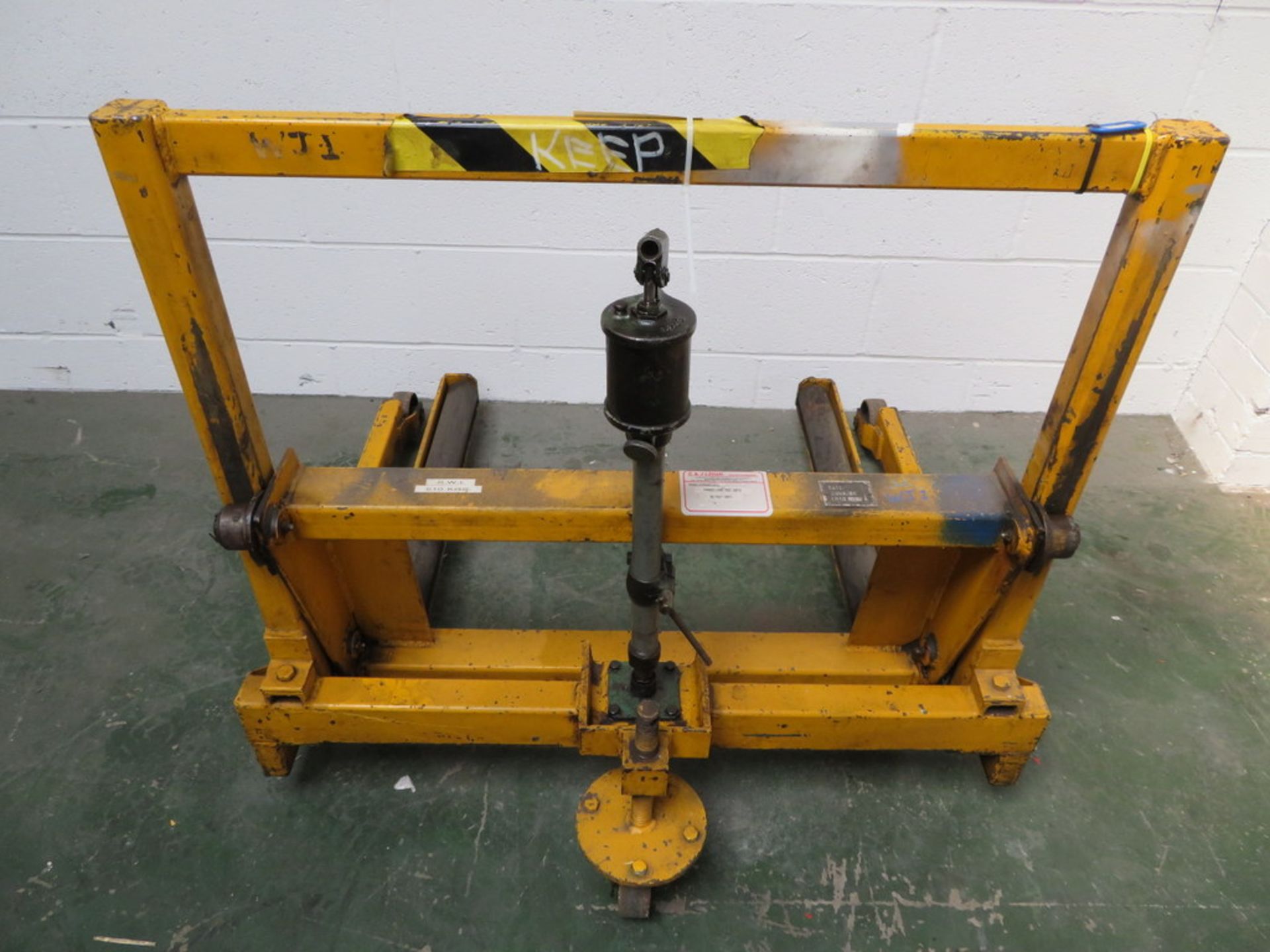 510kg Hydraulic Wheel Trolley - Image 2 of 2