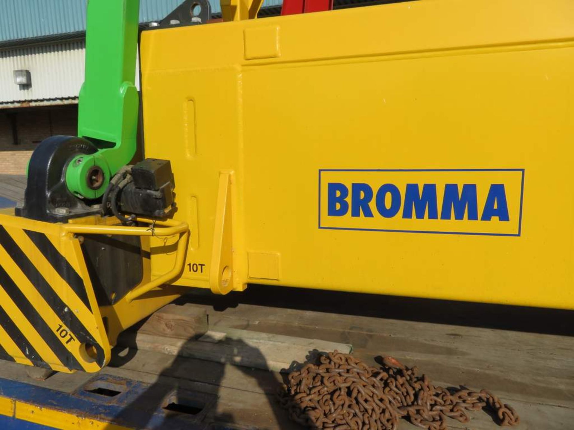 Bromma EH5U, 20'–40' Single Lift Spreader - Serial Number 17530 **NO BUYERS PREMIUM PAYABLE** - Image 4 of 17