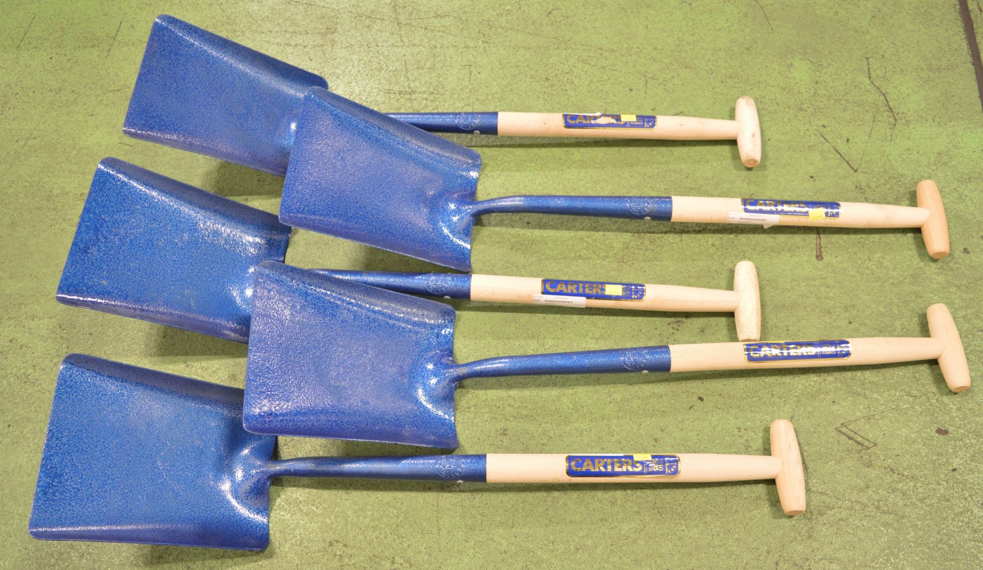 5x Wooden Handled Shovels.