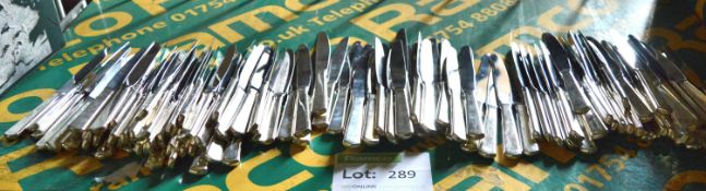 Approx 100x Arthur Price Knives - Mostly 1290773.