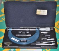 Moore & Wright Micrometer 0-100mm 0.01mm.