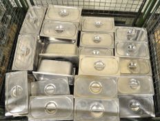 30x Gastronorm Pans & Lids.