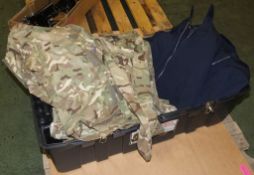 2x Jackets, Camo Jackets, Gorilla on wheels carry box