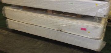 Double sized mattress & base