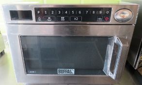 2015 BUFFALO MODEL GK640 STAINLESS STEEL MICROWAVE OVEN