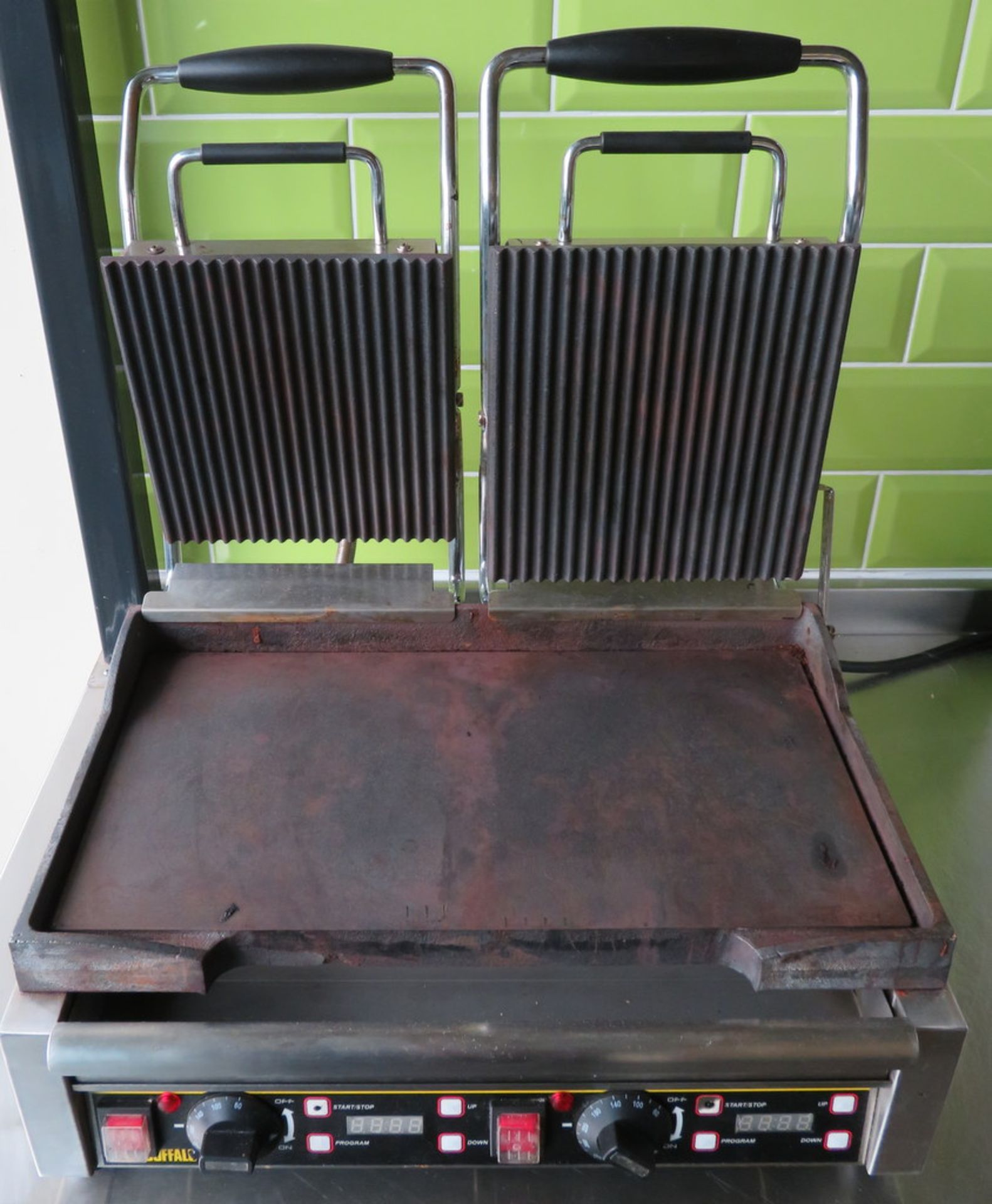 BUFFALO MODEL L554-B TWIN PANINI PRESS - Image 2 of 4