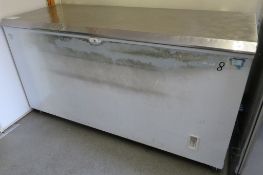 GRAM CHEST FREEZER