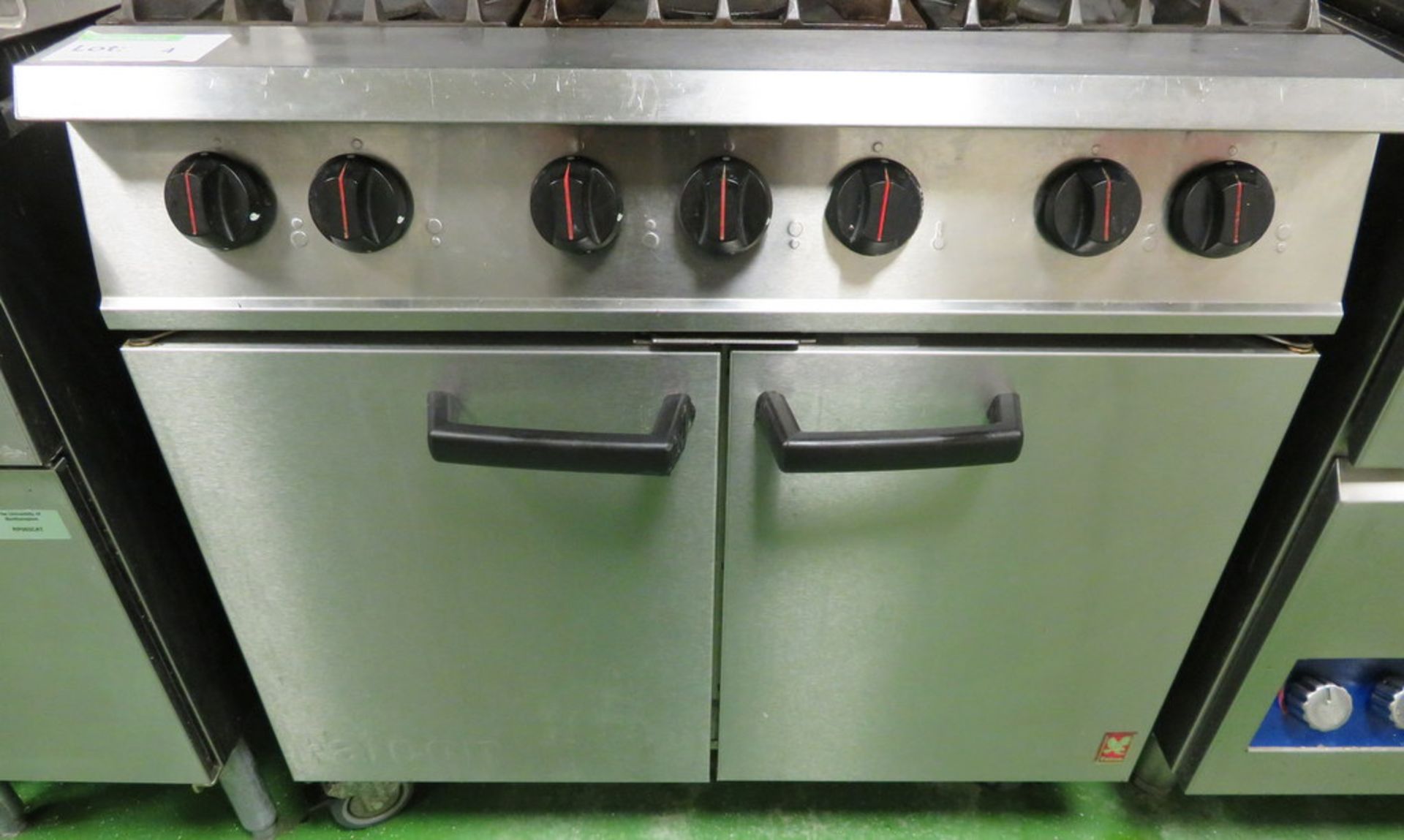 FALCON DOMINATOR GAS FIRED SIX BURNER HOB AND OVEN - Image 3 of 4