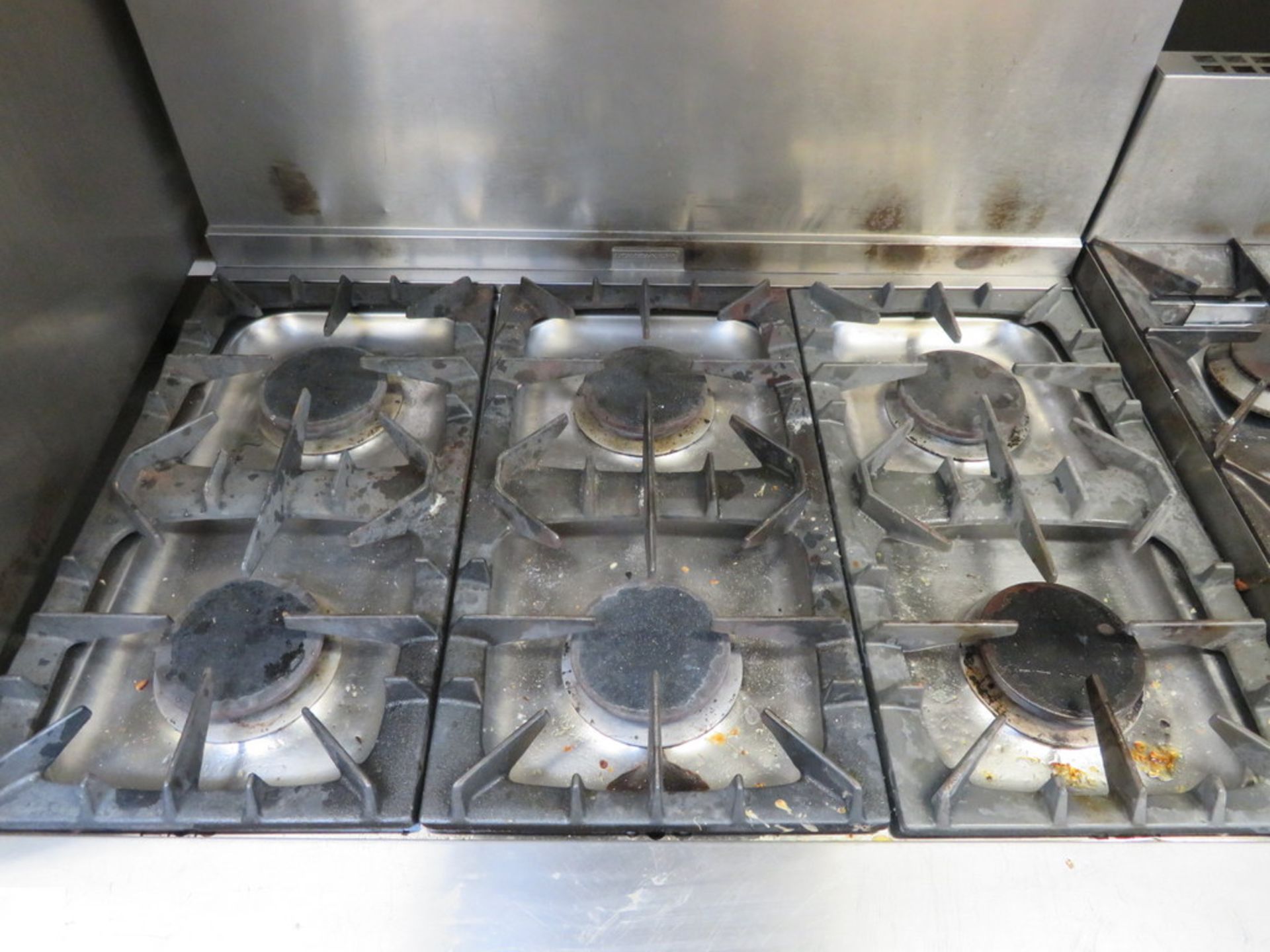 FALCON DOMINATOR SIX BURNER GAS HOB AND OVEN - Image 3 of 4