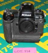 Nikon D1X Camera body - no battery