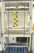 1200R Airone Filtration Fume Cabinet & Stand.