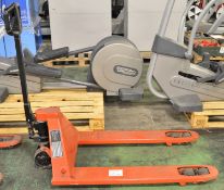 BT Pallet Truck SWL 1814kg.