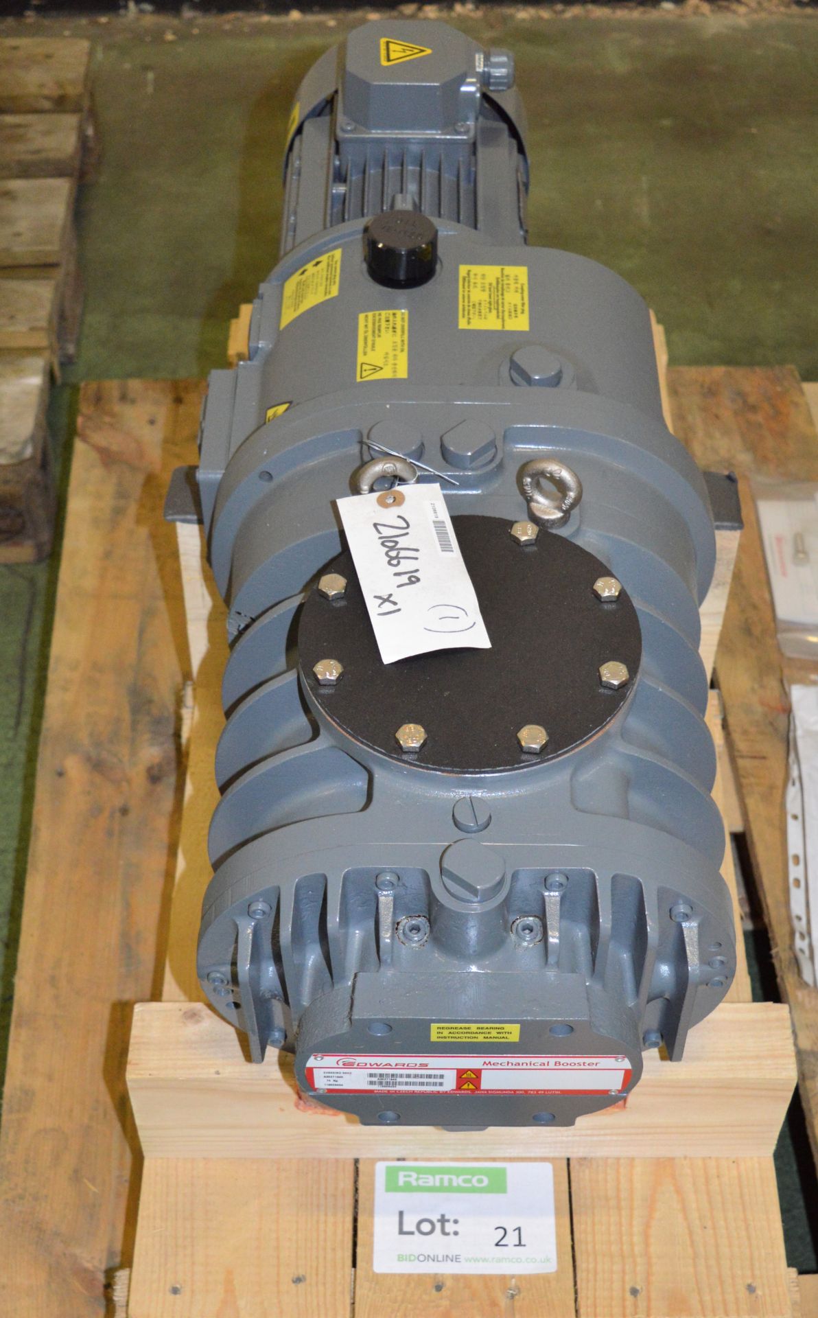 Edwards EH500 IND 50 HZ Mechanical Booster.