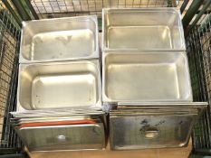 16x Gastronorm Pans & Lids.