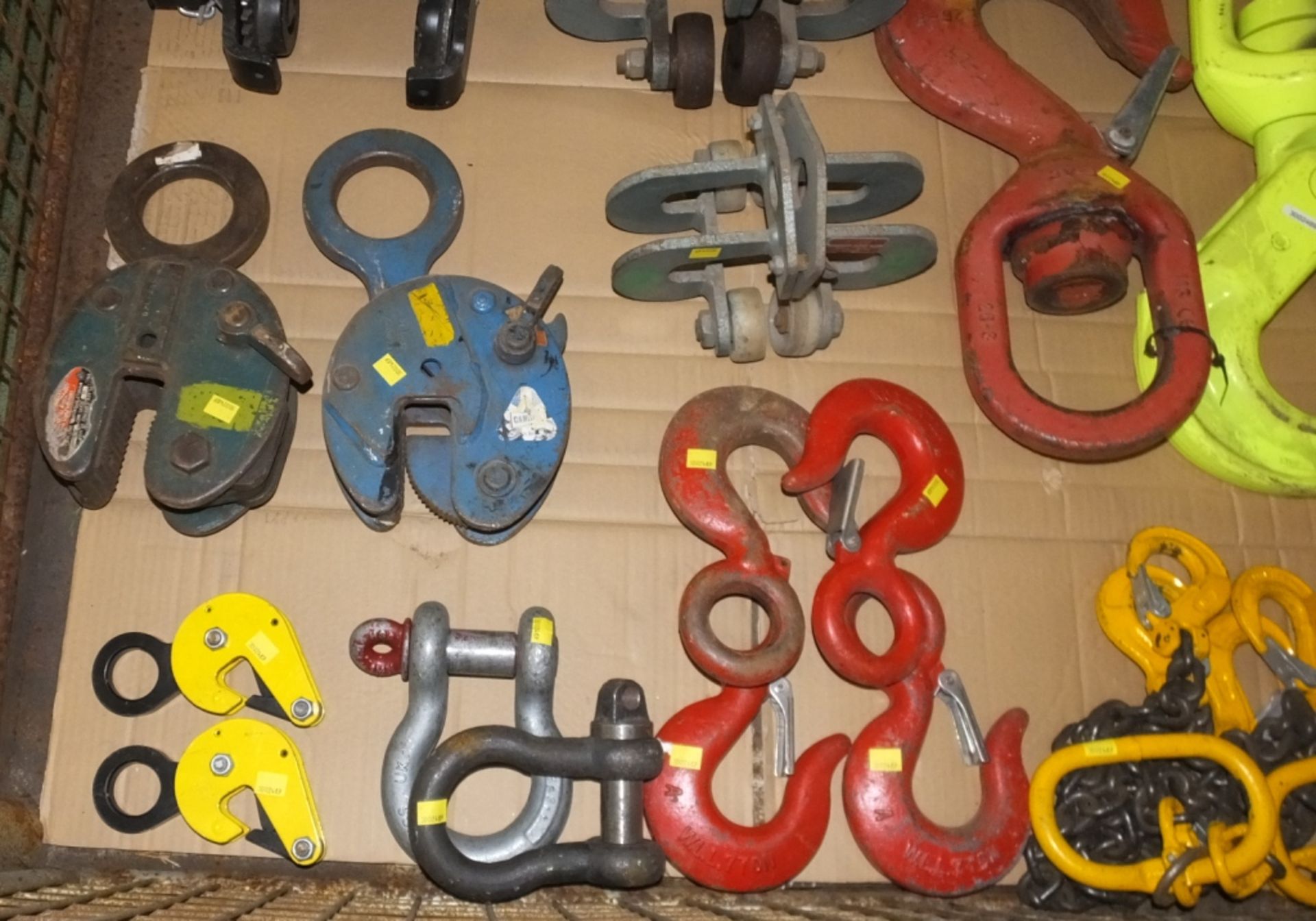 Lifting Equipment - Hooks, D-Shackles, Overhead Runner - Image 5 of 5