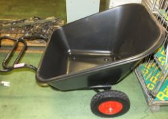 Large wheelbarrow with towing bar