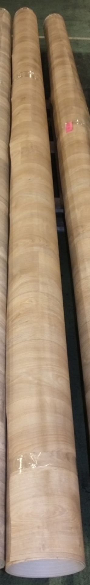 Wood Effect Vinyl Flooring - Approx 4M x 8.5M