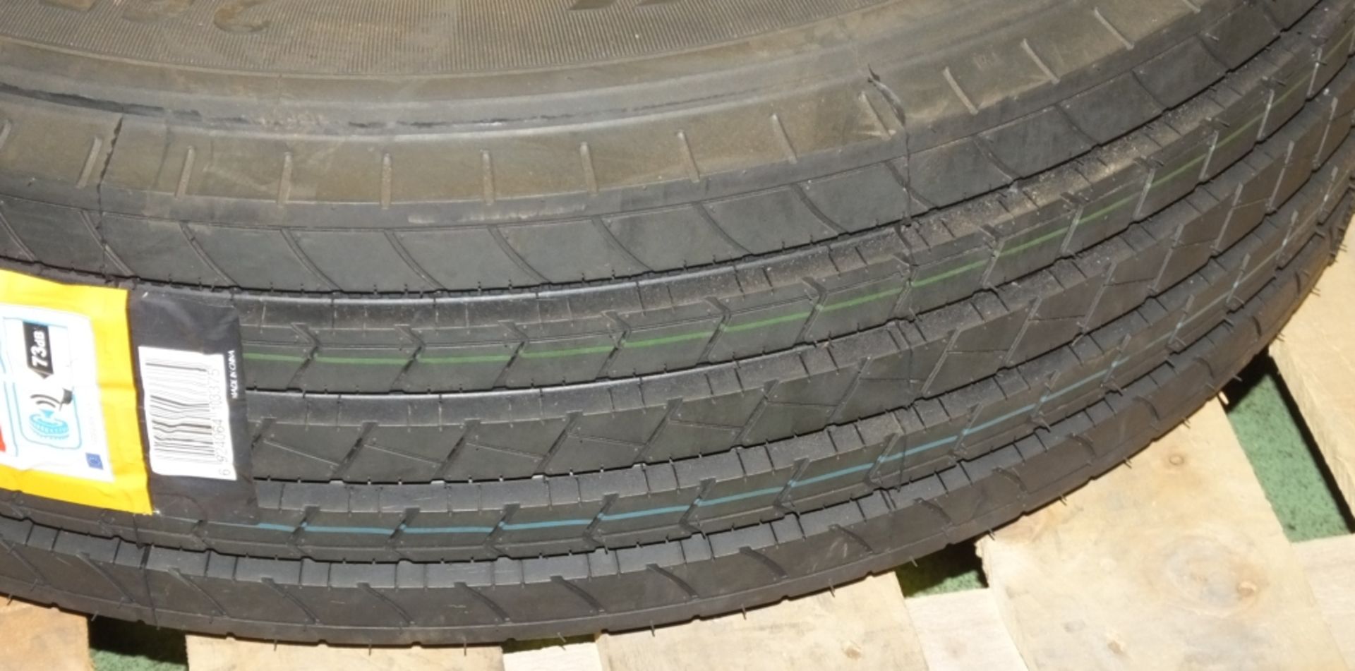 Alplus 265 / 70R 19.5 S201 tyre (new & unused) - Bild 5 aus 5