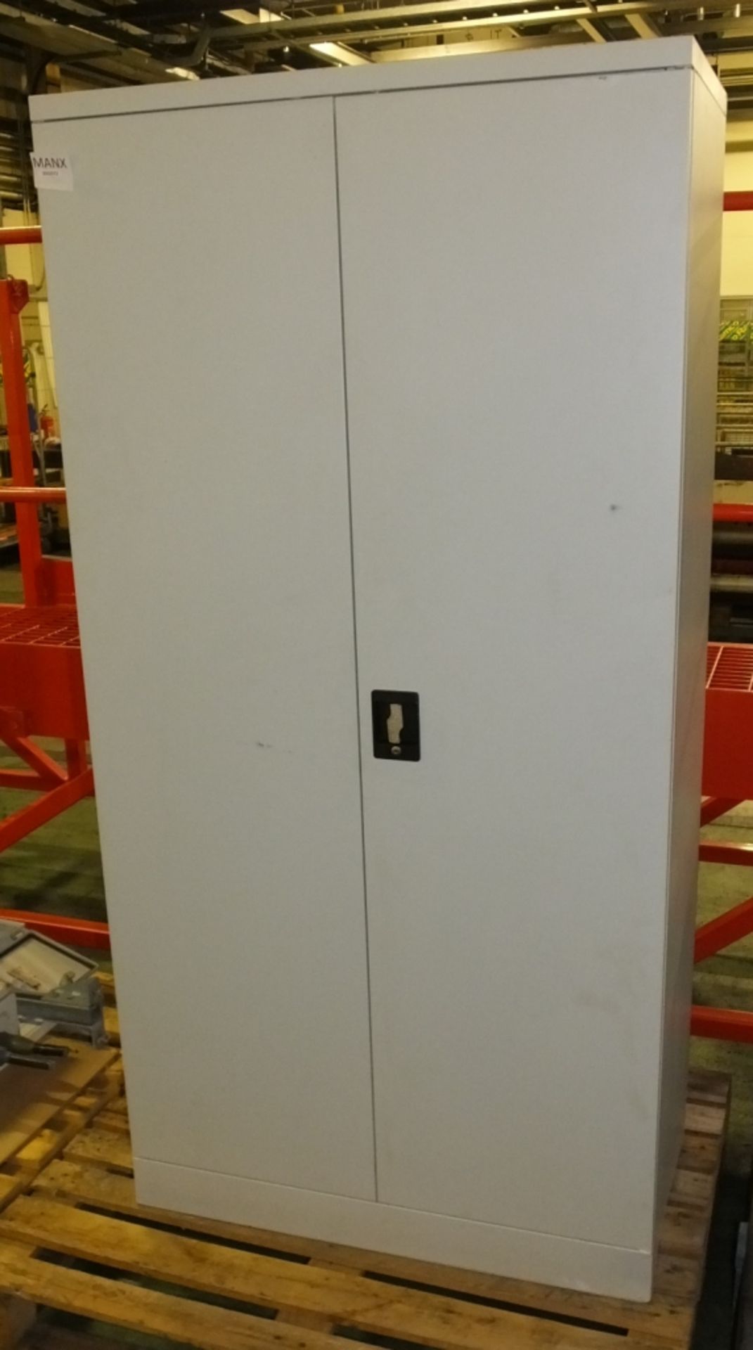 Metal Cupboard L 92 x W 46 x H 184 cm